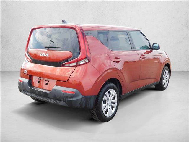 Used 2022 Kia Soul LX FWD image 3