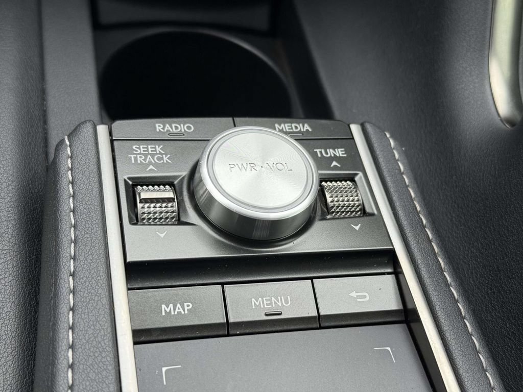 Used 2021 Lexus LC 500 Convertible w/ Touring Package RWD image 27