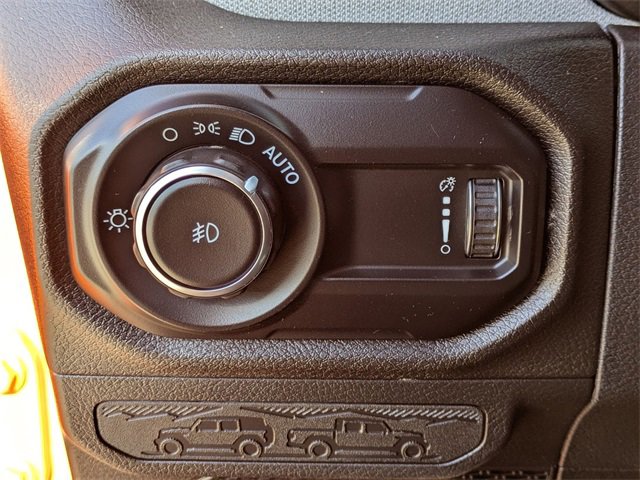 Certified 2025 Jeep Wrangler Willys image 13