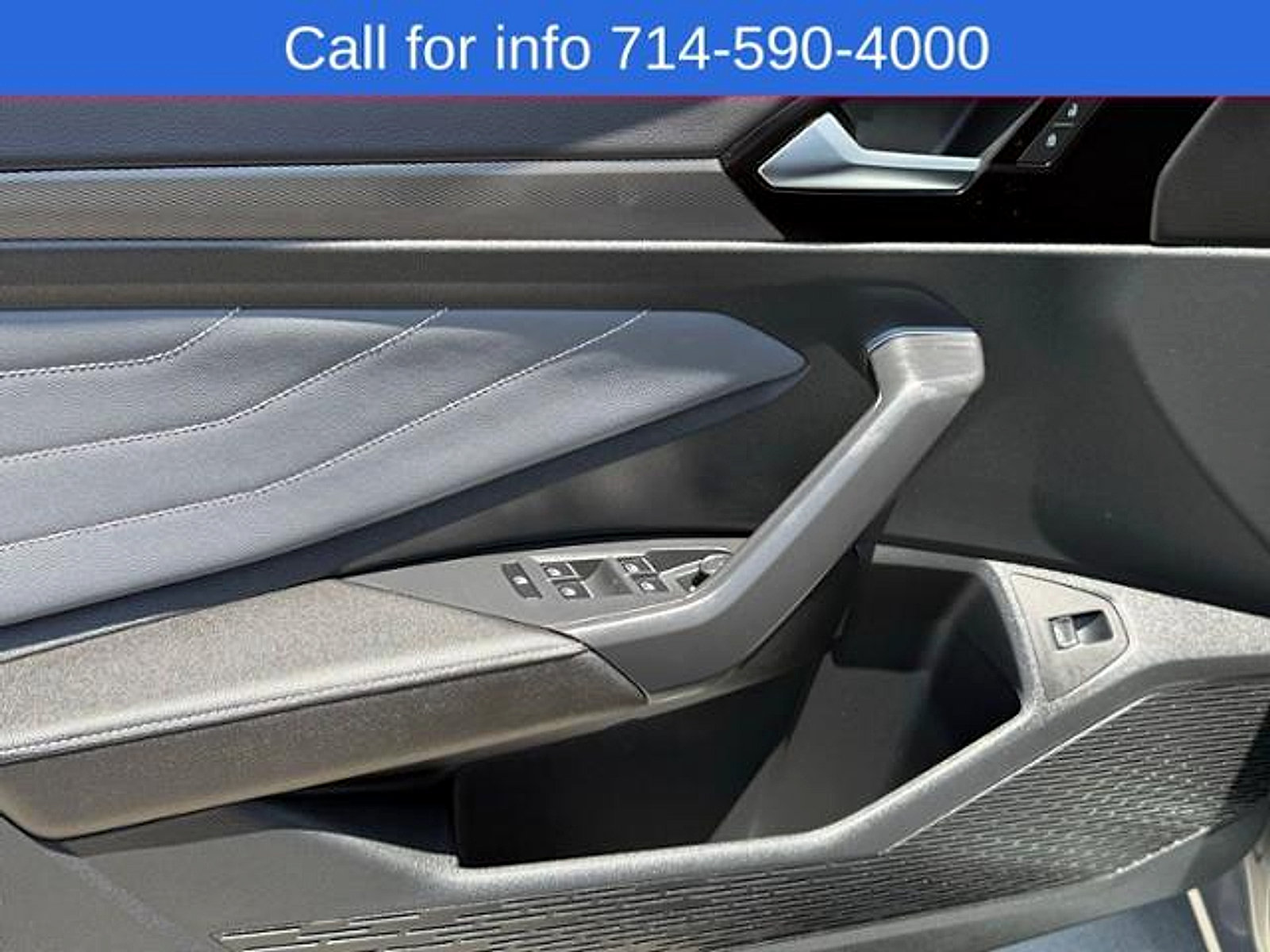 Used 2025 Volkswagen Jetta SEL FWD image 11