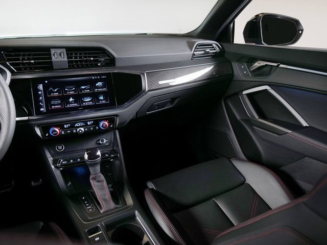 Certified 2025 Audi Q3 2.0T Premium Plus w/ Premium Plus Package AWD/4WD image 18