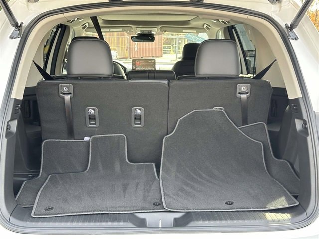 Certified 2025 Honda Pilot Elite image 9