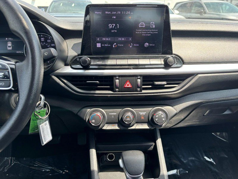 Used 2024 Kia Forte LXS FWD image 13