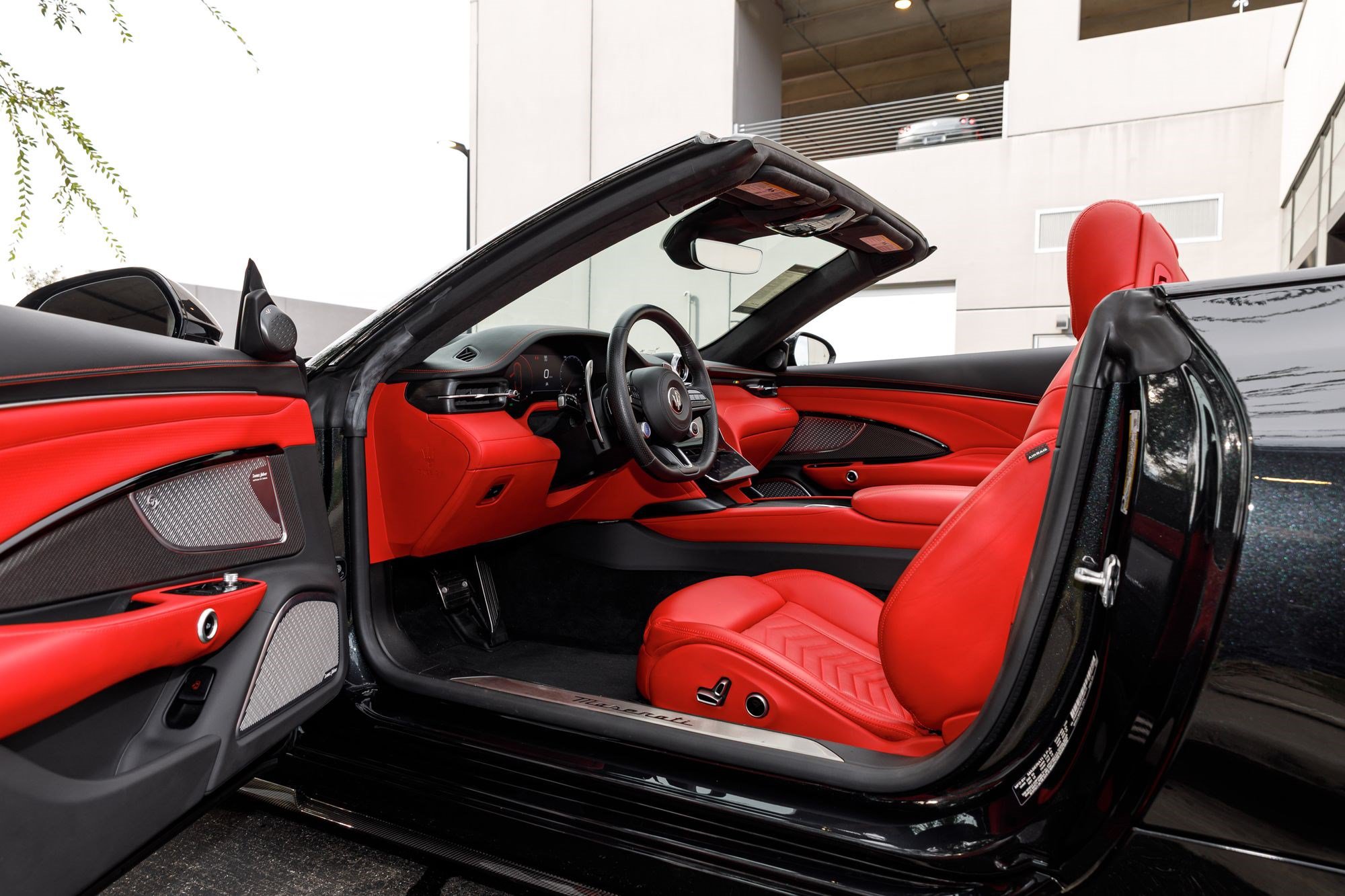 Used 2024 Maserati GranCabrio Trofeo AWD/4WD image 25