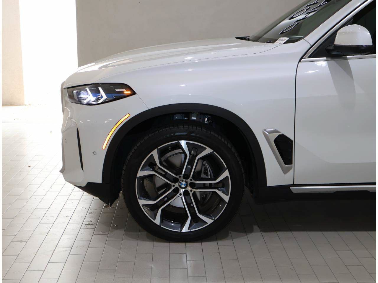 Certified 2025 BMW X5 sDrive40i RWD image 4