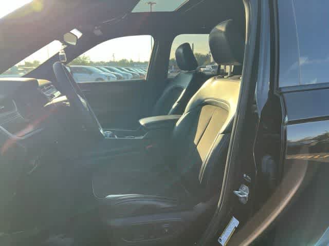 Used 2023 Jeep Grand Cherokee Altitude AWD/4WD image 11