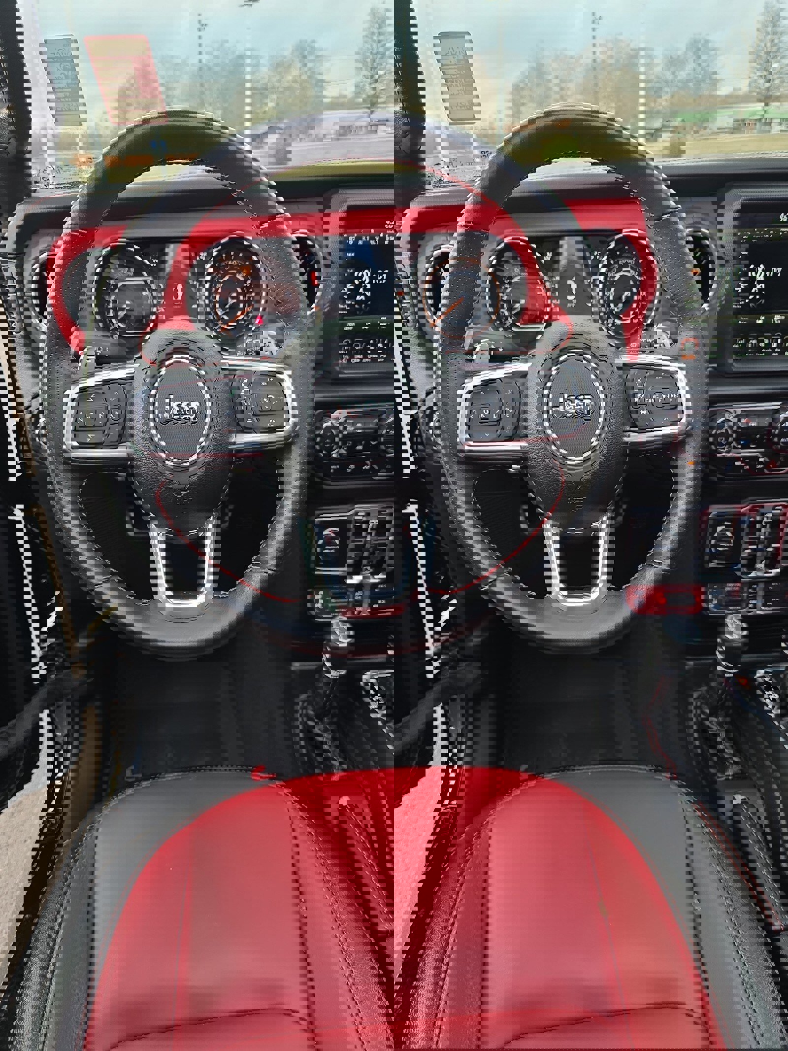 Used 2023 Jeep Wrangler Unlimited Rubicon 392 image 32