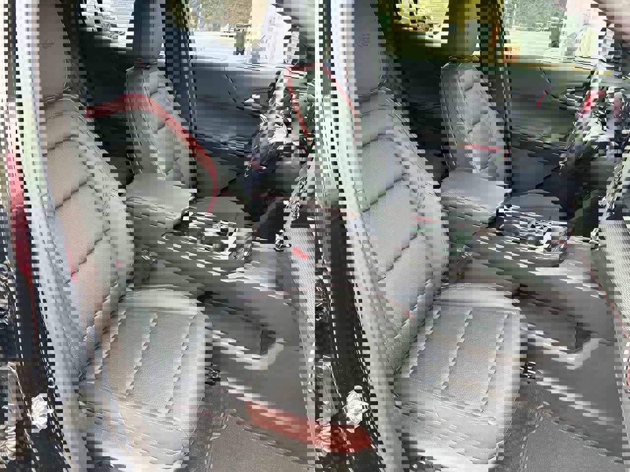 Used 2025 Chevrolet Equinox RS w/ Safety and Technology Package image 27