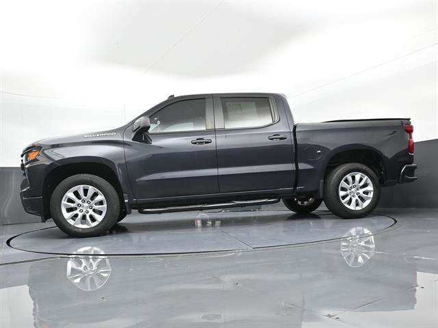 Used 2023 Chevrolet Silverado 1500 Custom RWD image 32