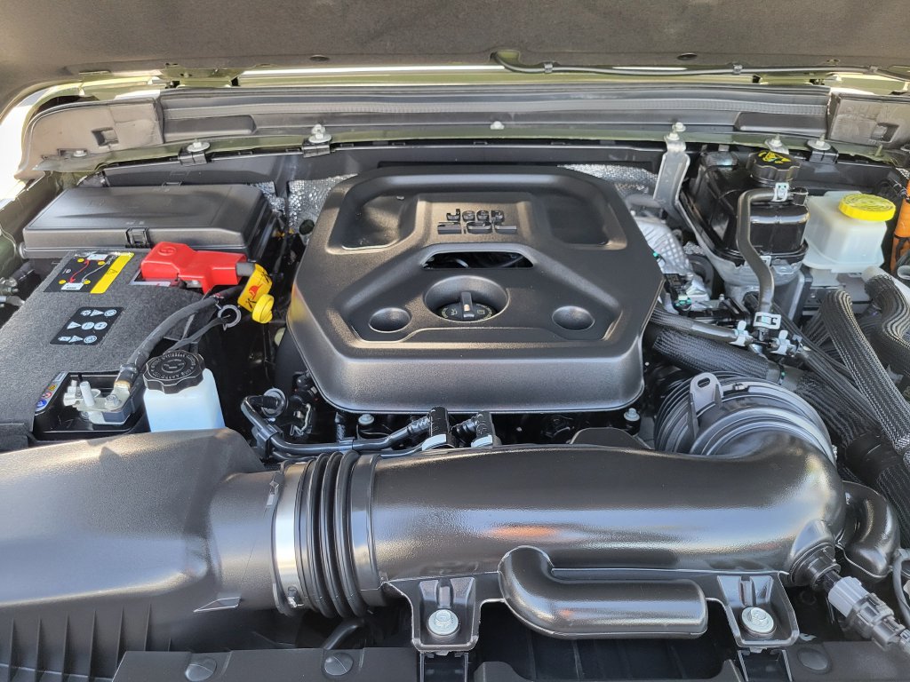 Used 2024 Jeep Wrangler High Altitude AWD/4WD image 25