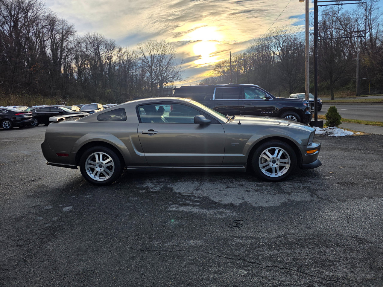 Used 2005 Ford Mustang GT image 4