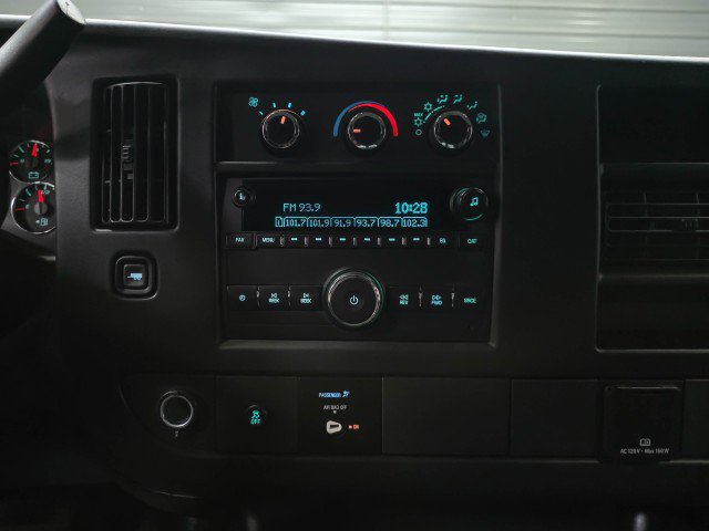 Used 2018 GMC Savana 2500 w/ Driver Convenience Package RWD image 22