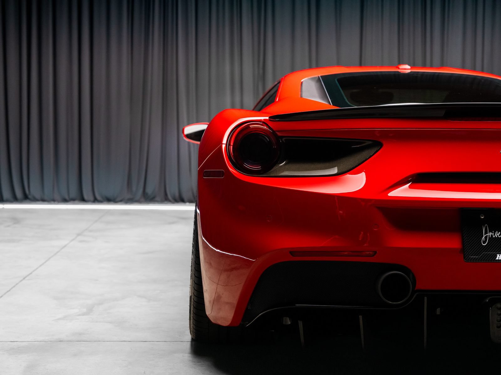 Used 2018 Ferrari 488 GTB RWD image 37