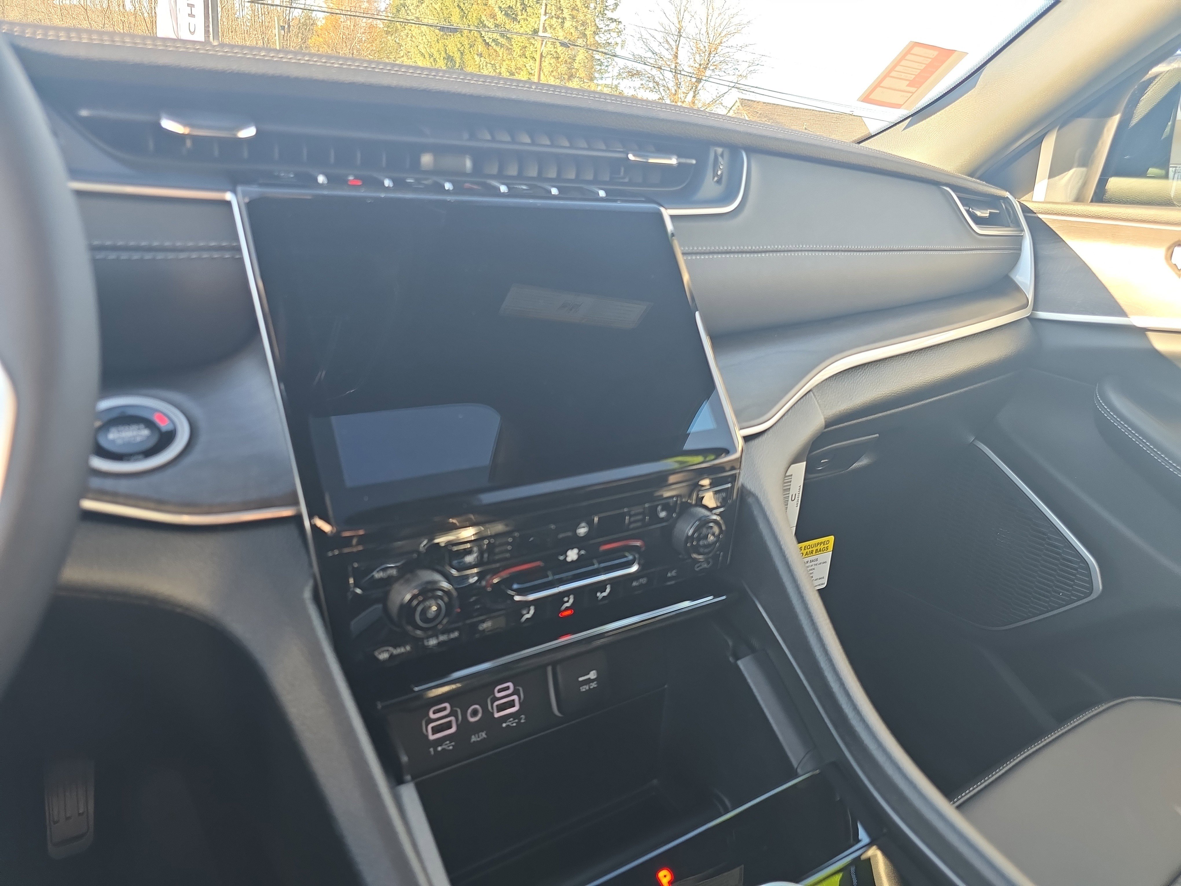 New 2025 Jeep Grand Cherokee Limited image 23