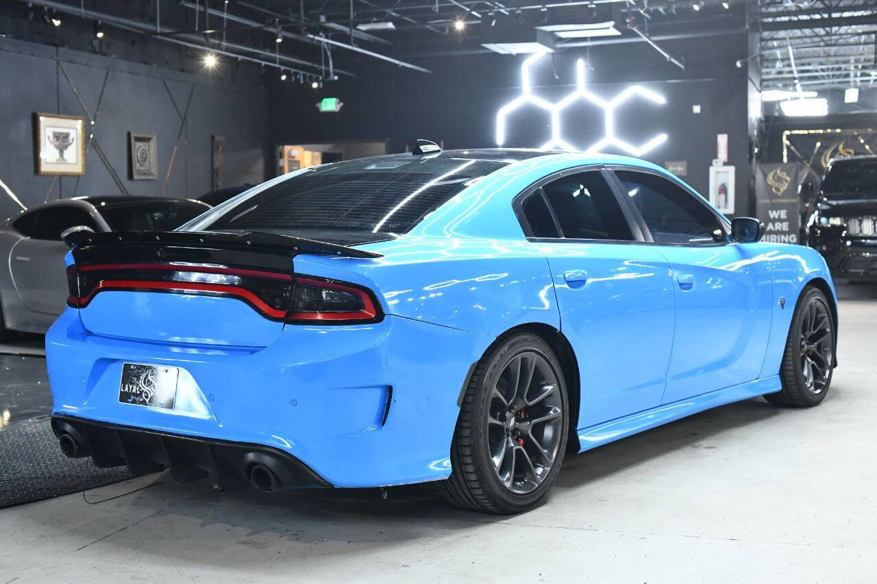 Used 2017 Dodge Charger SRT w/ Harman/Kardon Audio Group image 10