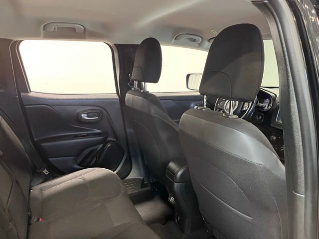 Used 2019 Jeep Renegade Altitude w/ Quick Order Package 2XM image 14