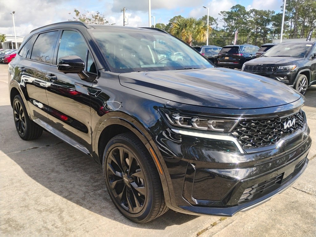 Used 2023 Kia Sorento SX image 5