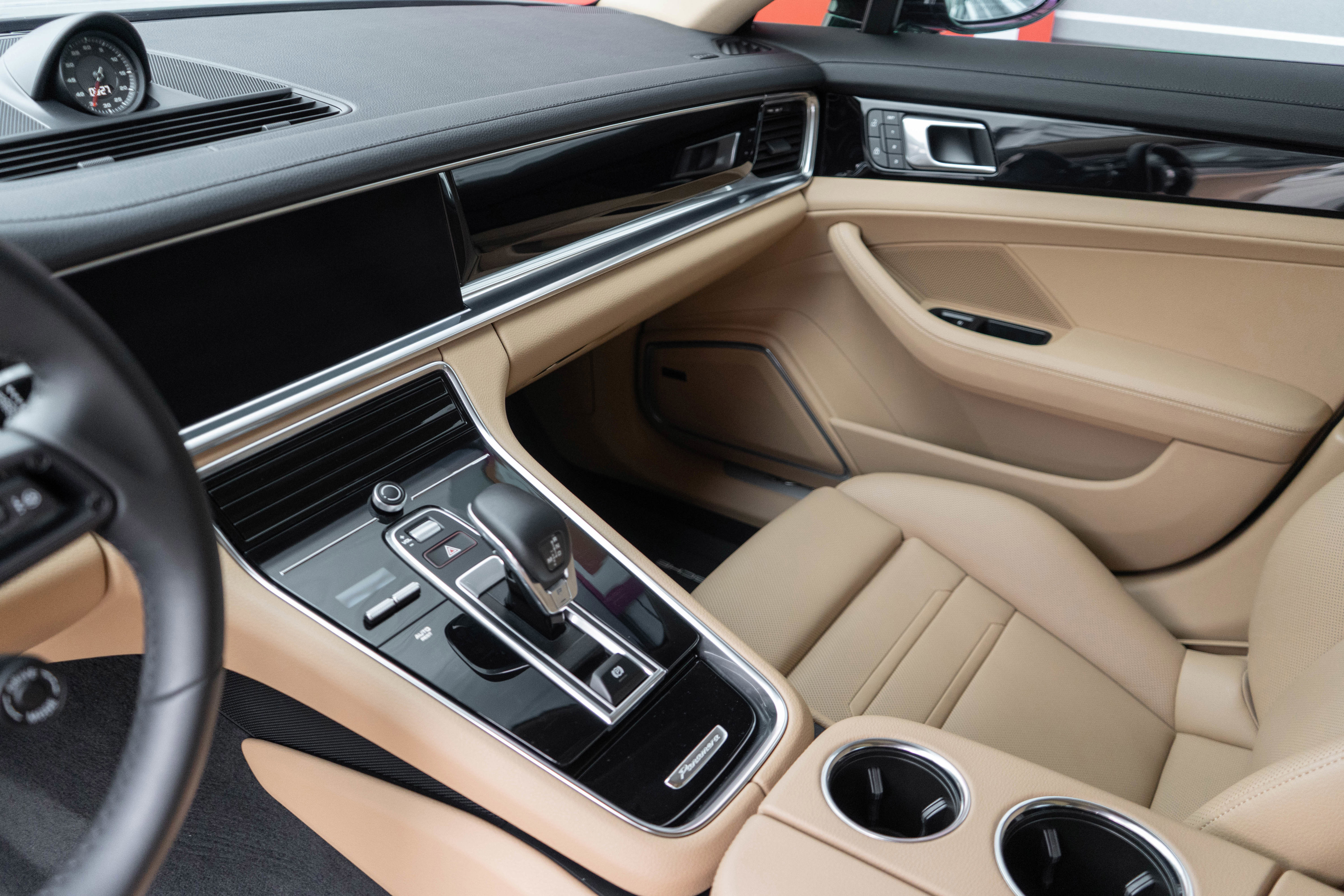 Used 2022 Porsche Panamera 4S AWD/4WD image 16