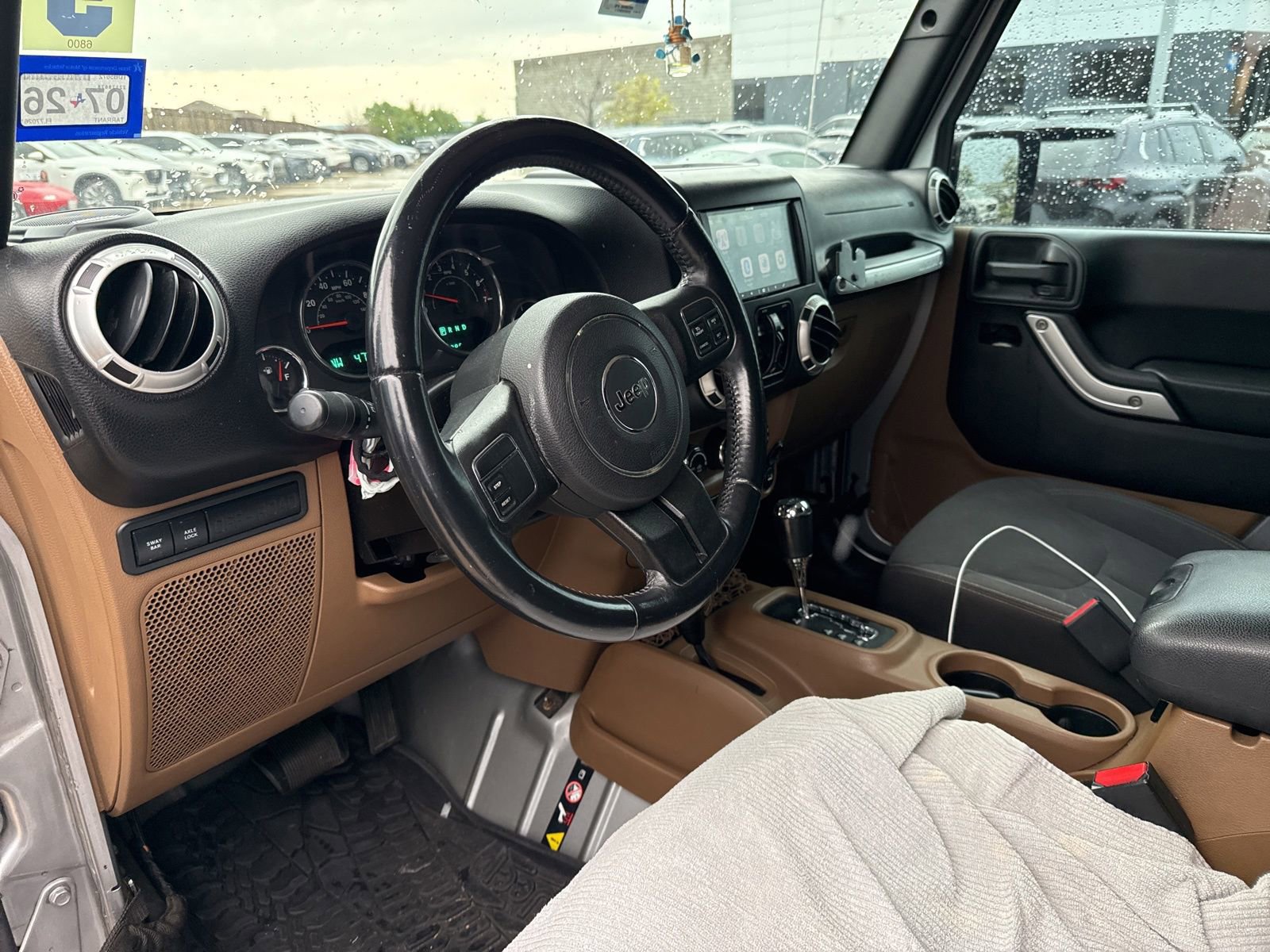 Used 2015 Jeep Wrangler Unlimited Rubicon w/ Max Tow Package image 20