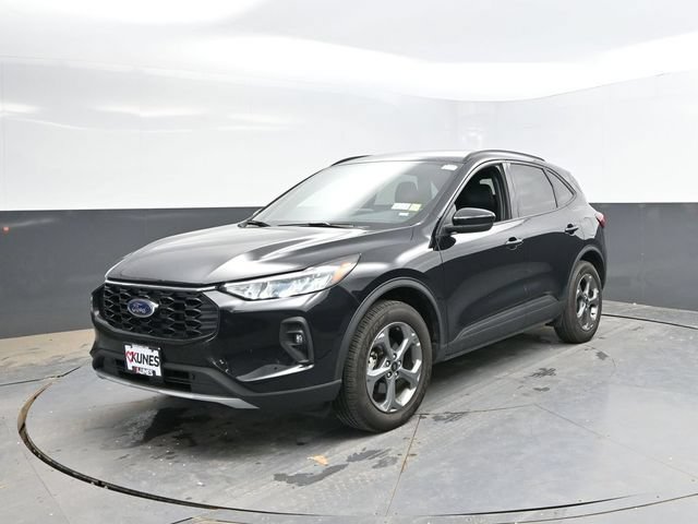 Used 2025 Ford Escape ST-Line Select AWD/4WD image 6