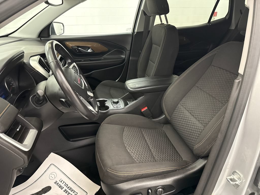 Used 2020 GMC Terrain SLE w/ Driver Convenience Package AWD/4WD image 10
