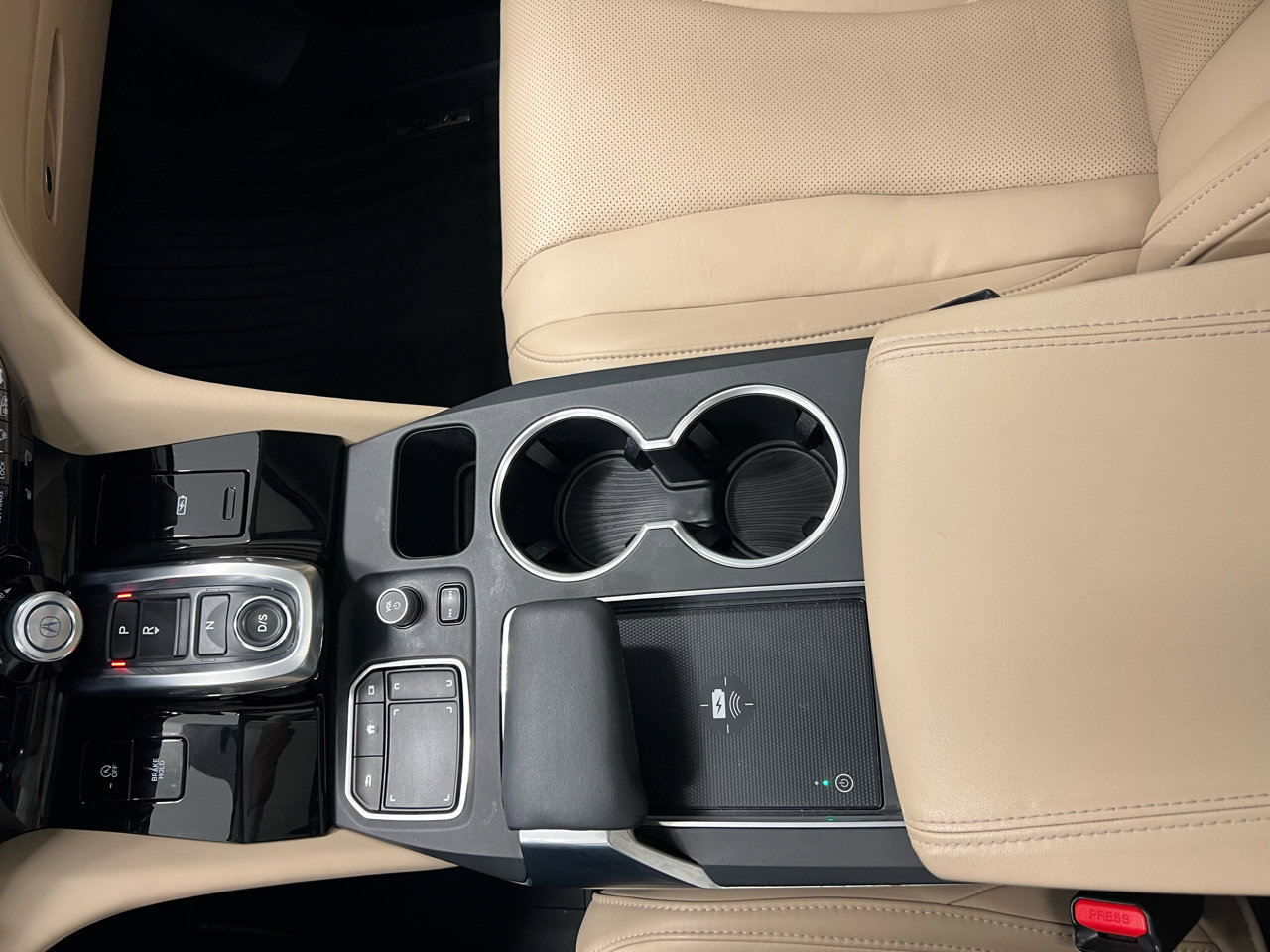 Used 2023 Acura MDX SH-AWD w/ Technology Package image 17