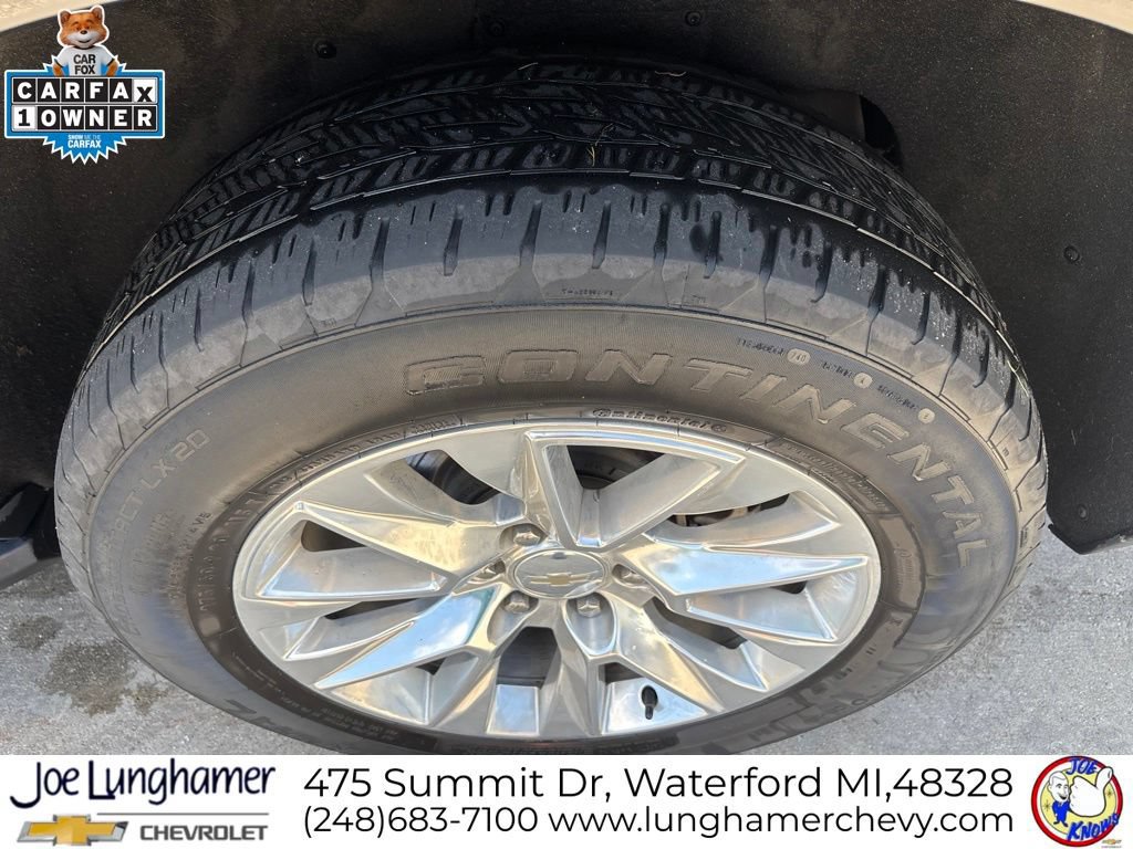 Used 2023 Chevrolet Suburban Premier w/ Advanced Technology Package AWD/4WD image 12