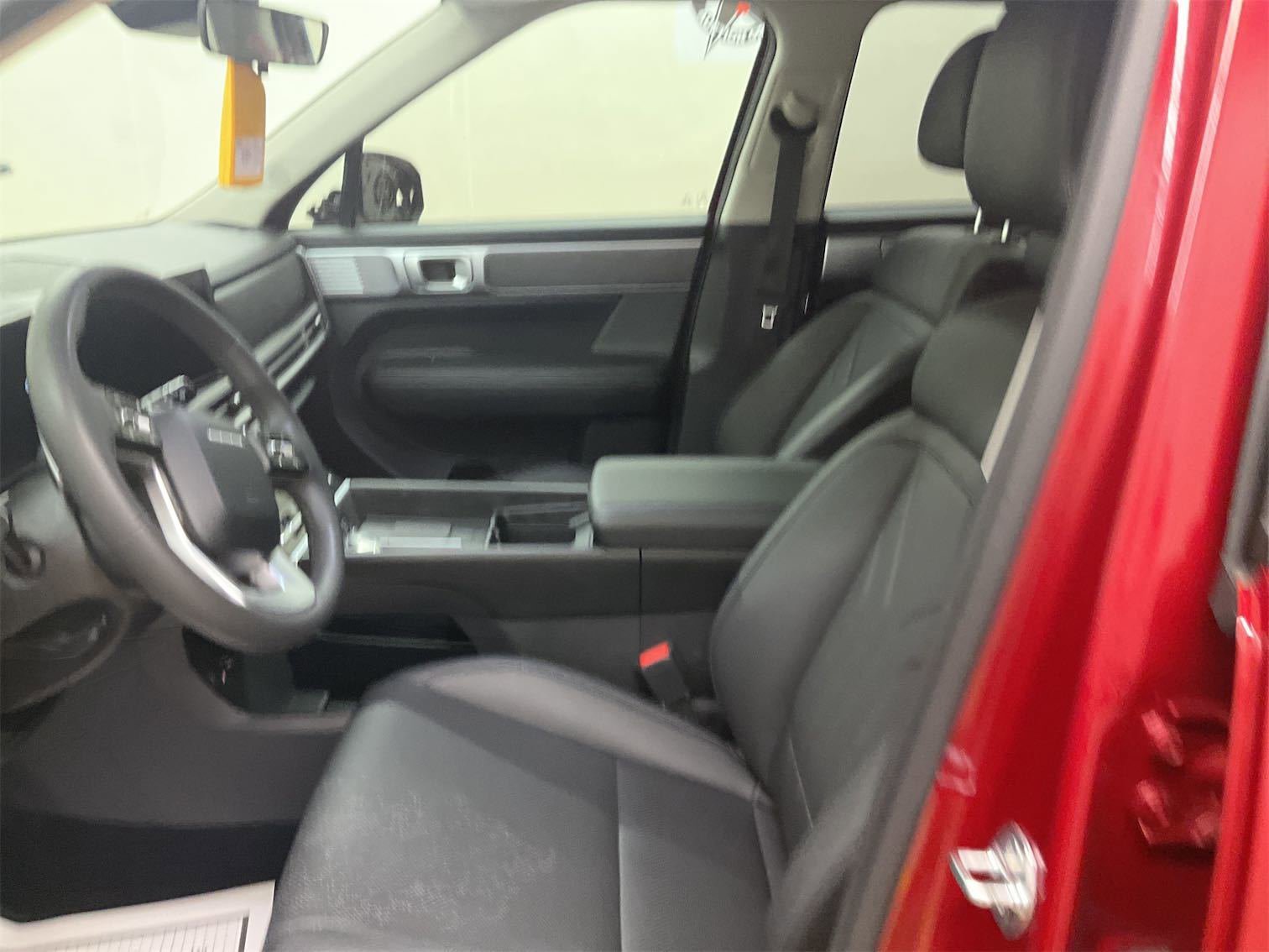 Used 2025 Hyundai Santa Fe XRT AWD/4WD image 7