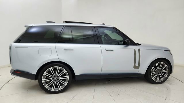Used 2023 Land Rover Range Rover SE AWD/4WD image 6