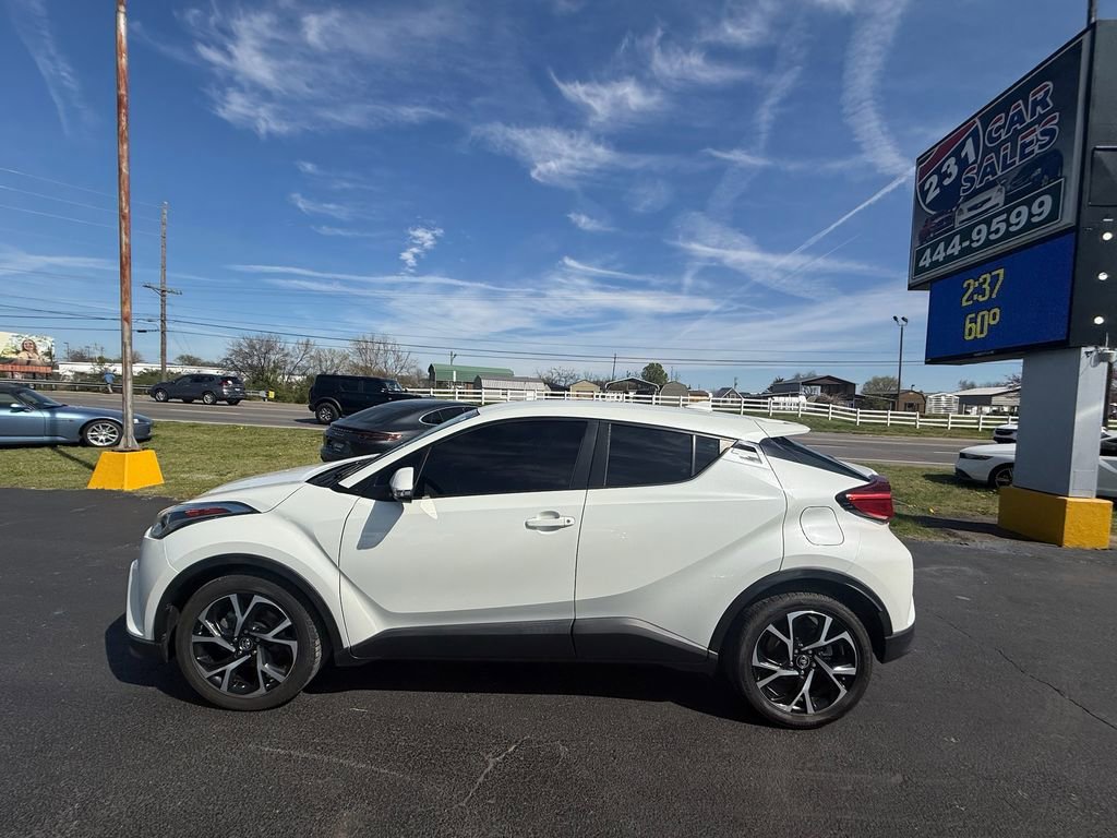 Used 2018 Toyota C-HR XLE image 7