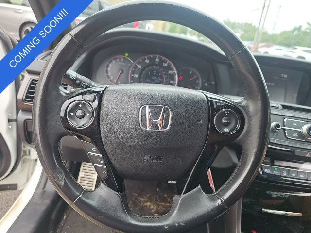 Used 2017 Honda Accord Sport image 10