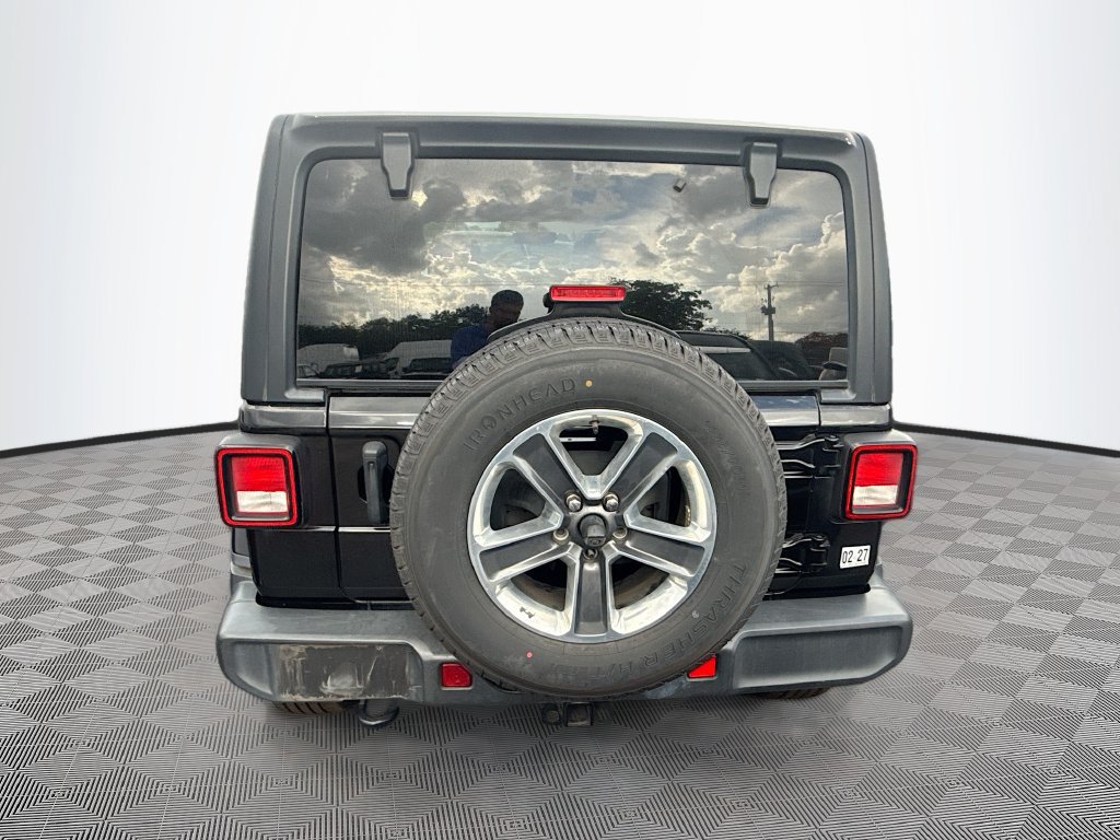 Certified 2022 Jeep Wrangler Unlimited Sahara w/ Cold Weather Group AWD/4WD image 7