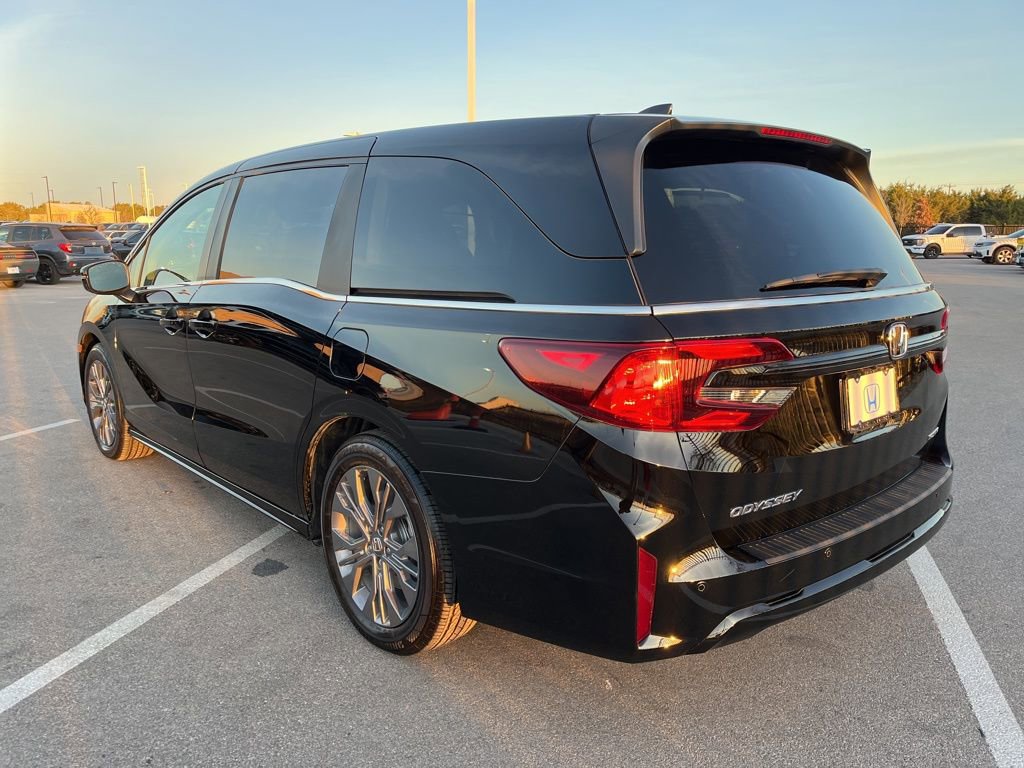 Used 2026 Honda Odyssey Touring image 6