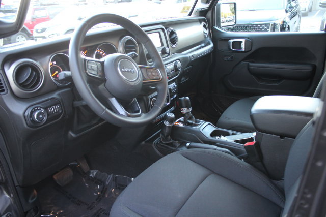 Used 2019 Jeep Wrangler Unlimited Sport S AWD/4WD image 3