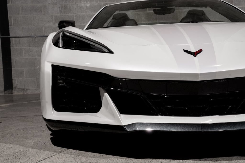Used 2023 Chevrolet Corvette Z06 RWD image 22