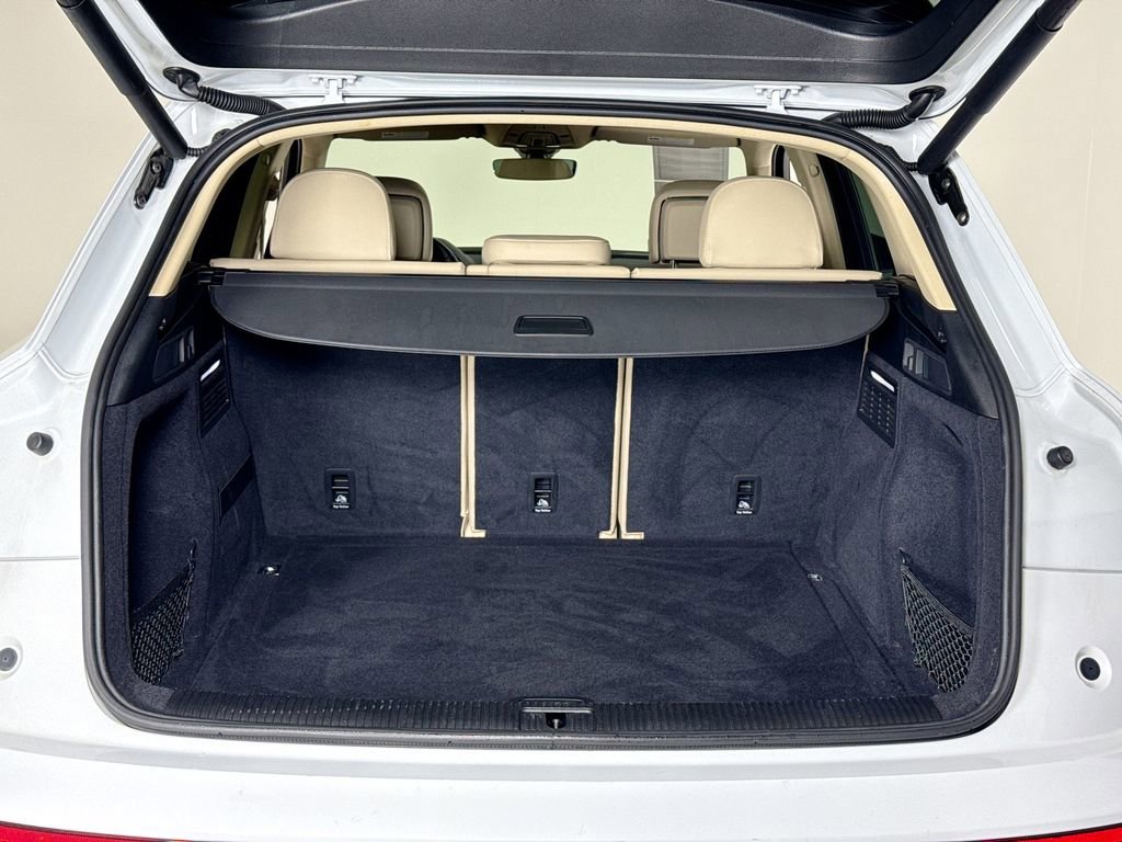 Used 2020 Audi Q5 2.0T Premium Plus w/ Premium Plus Package image 23