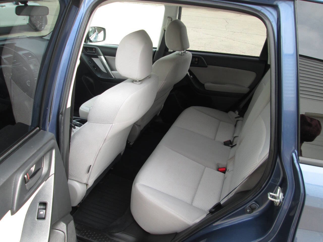 Used 2014 Subaru Forester 2.5i Premium image 16