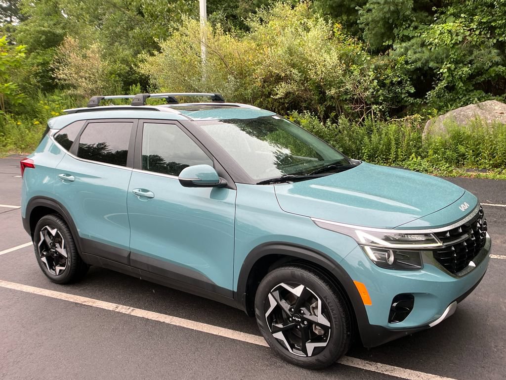 Used 2024 Kia Seltos EX AWD/4WD image 7