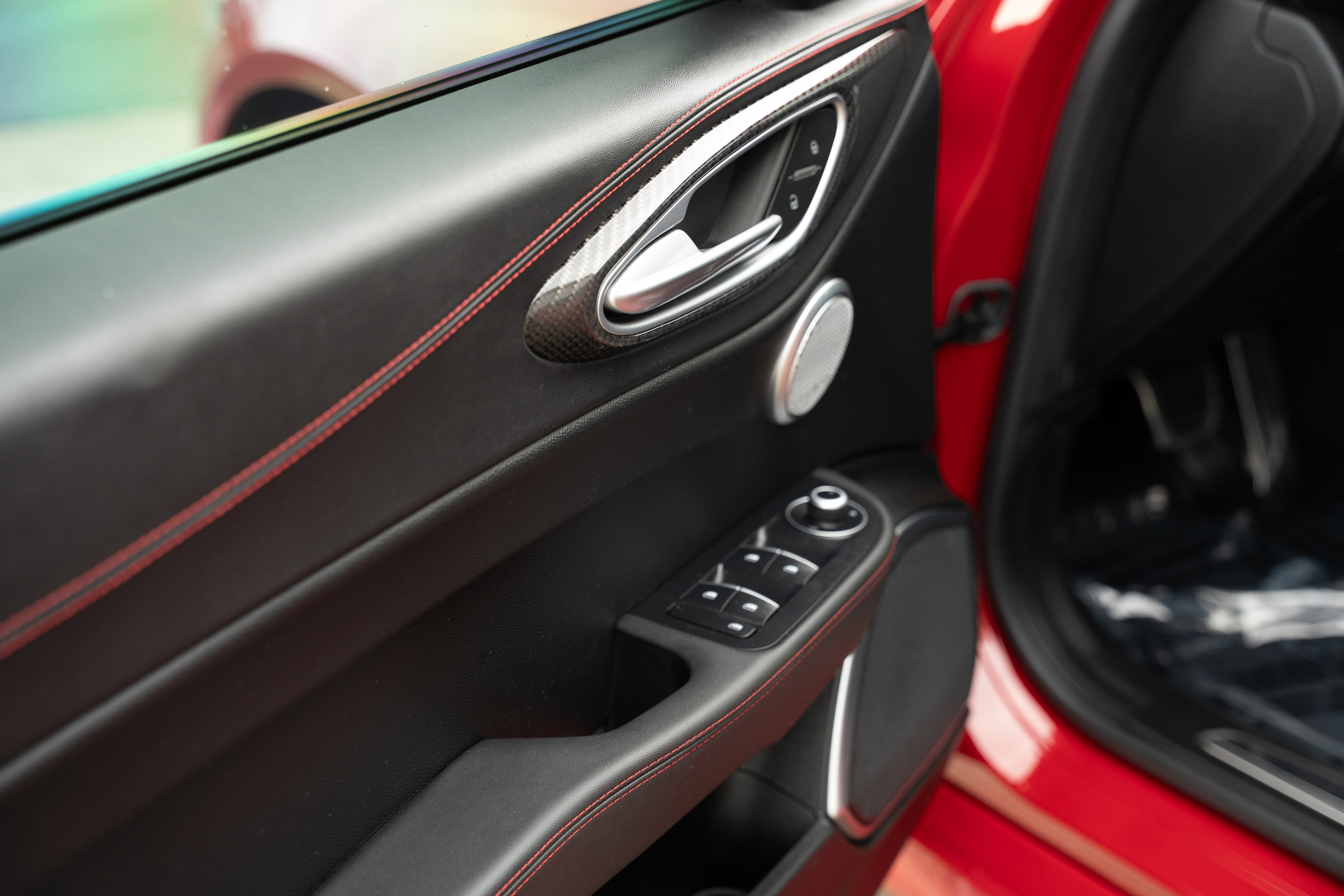 Used 2023 Alfa Romeo Giulia Estrema image 25