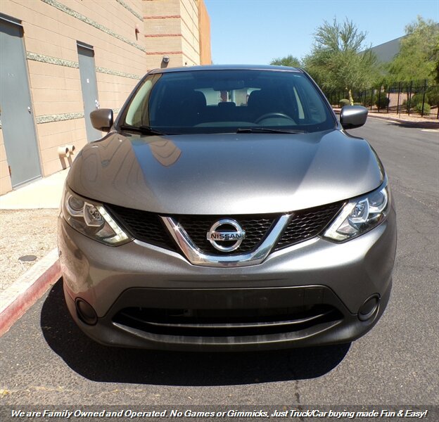 Used 2017 Nissan Rogue Sport S w/ S Appearance Package FWD image 2