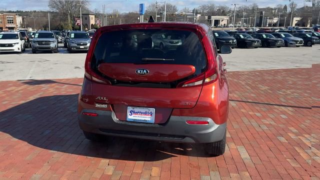 Used 2021 Kia Soul S image 2