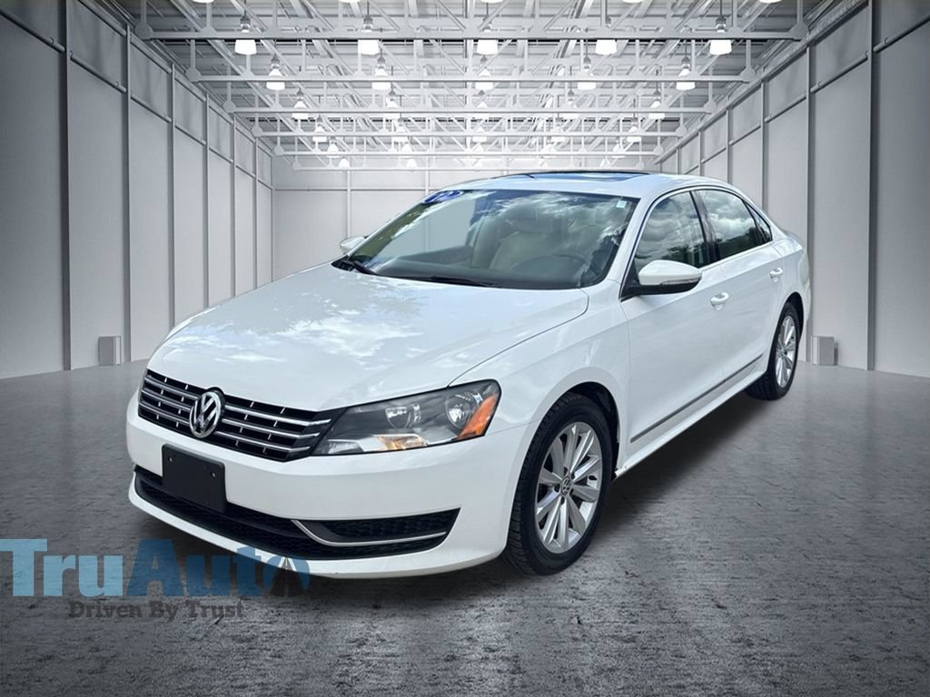 Used 2012 Volkswagen Passat 2.5 SEL FWD image 3