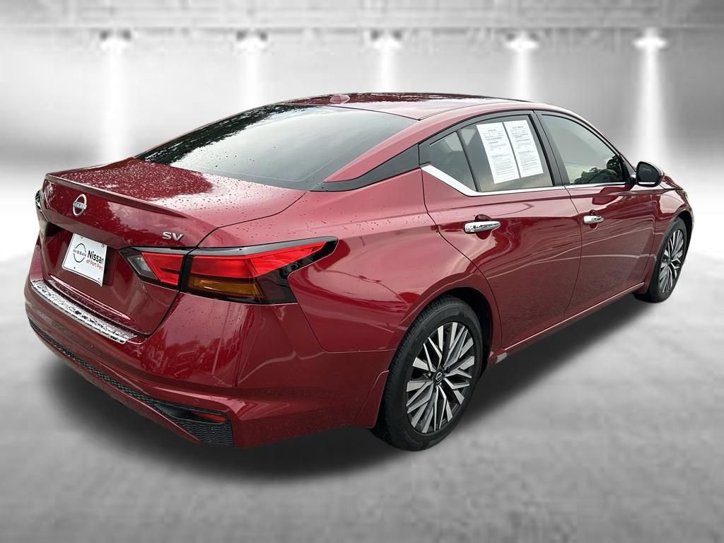 Certified 2023 Nissan Altima 2.5 SV FWD image 6