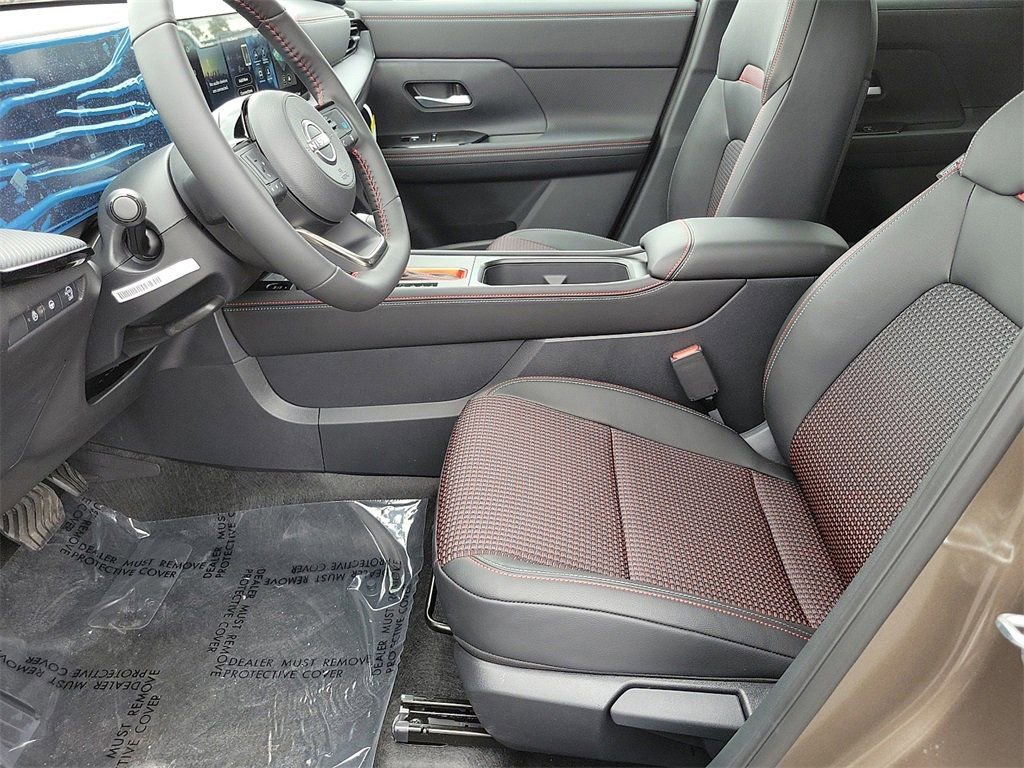 New 2026 Nissan Kicks SR w/ SR Premium Package image 10