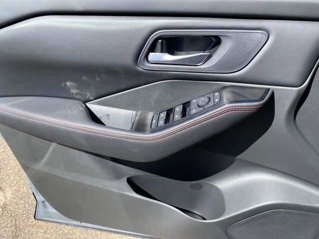 New 2026 Nissan Rogue SV image 13