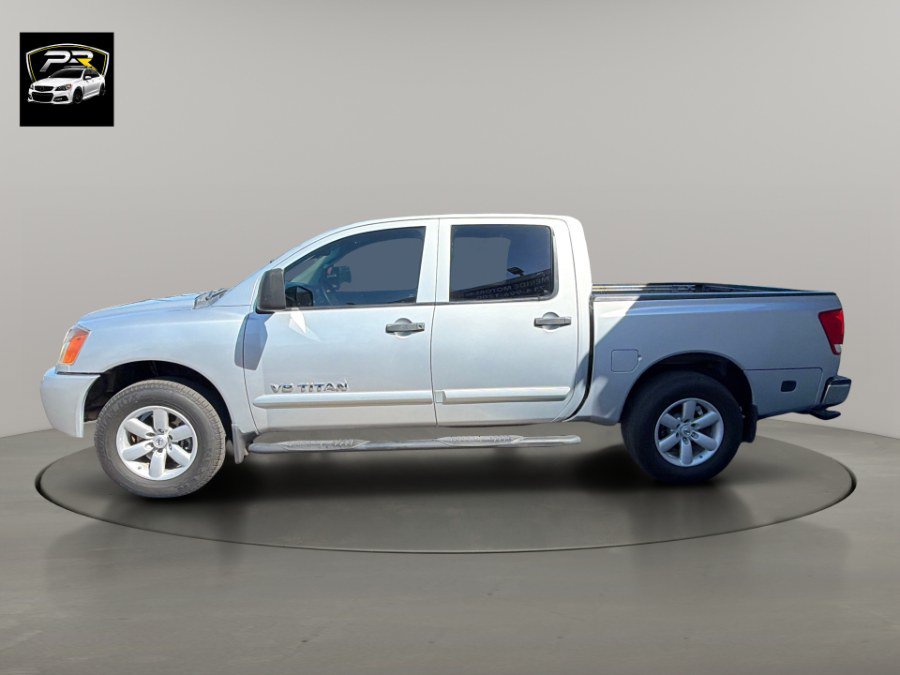 Used 2011 Nissan Titan SV w/ SV Premium Utility Pkg RWD image 2