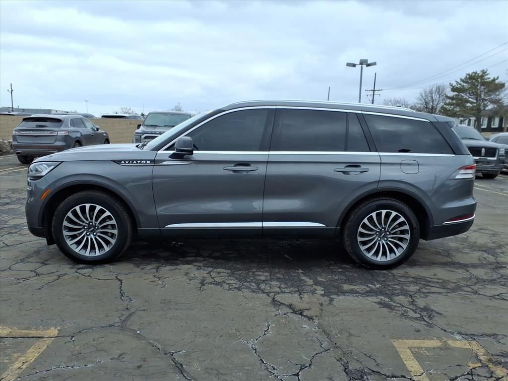 Certified 2024 Lincoln Aviator AWD w/ Premium Package image 4