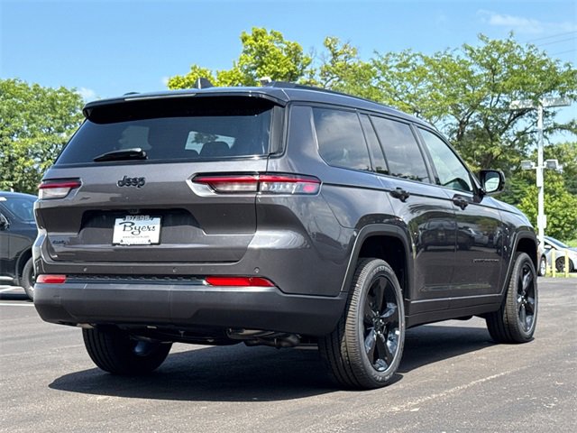 New 2025 Jeep Grand Cherokee L Altitude image 8