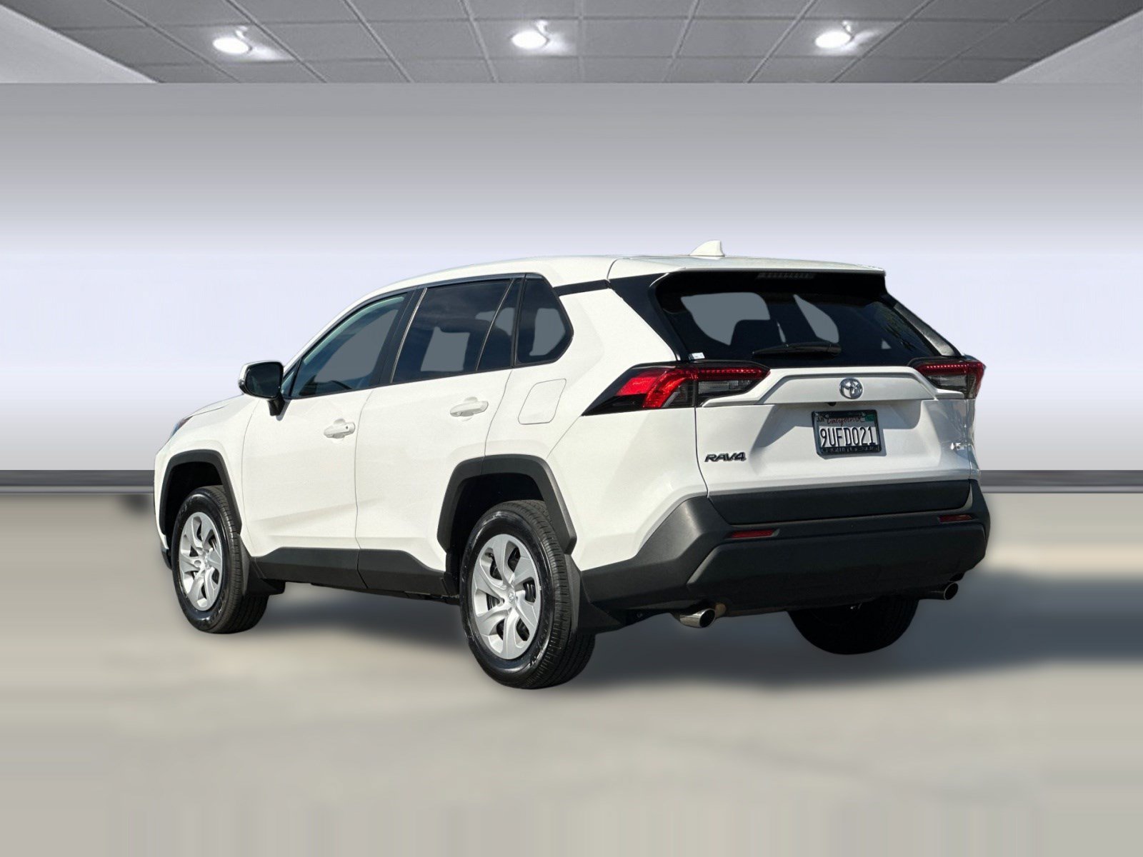 Used 2025 Toyota RAV4 LE FWD image 3