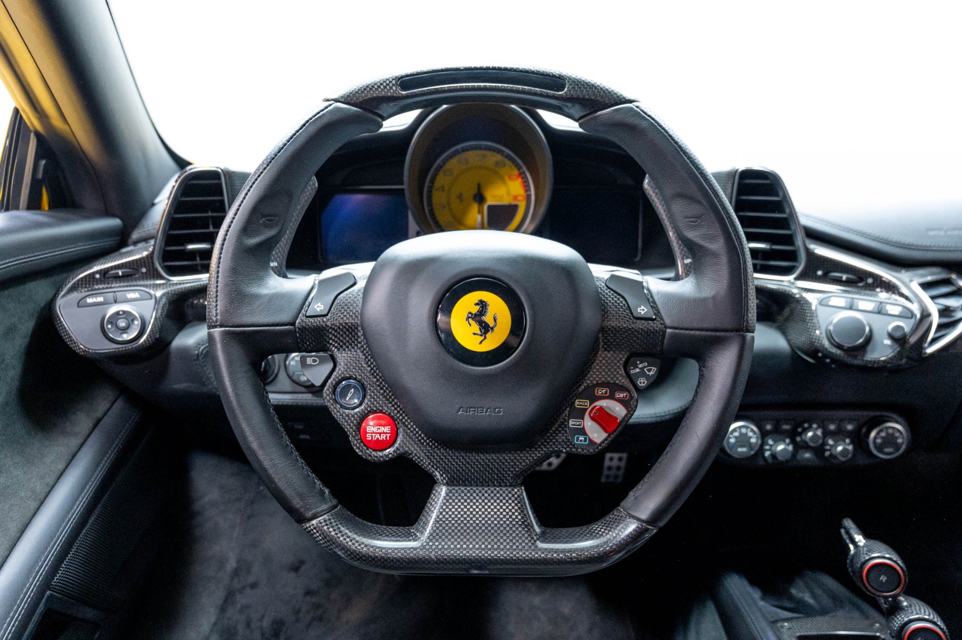 Used 2010 Ferrari 458 Italia Coupe RWD image 36